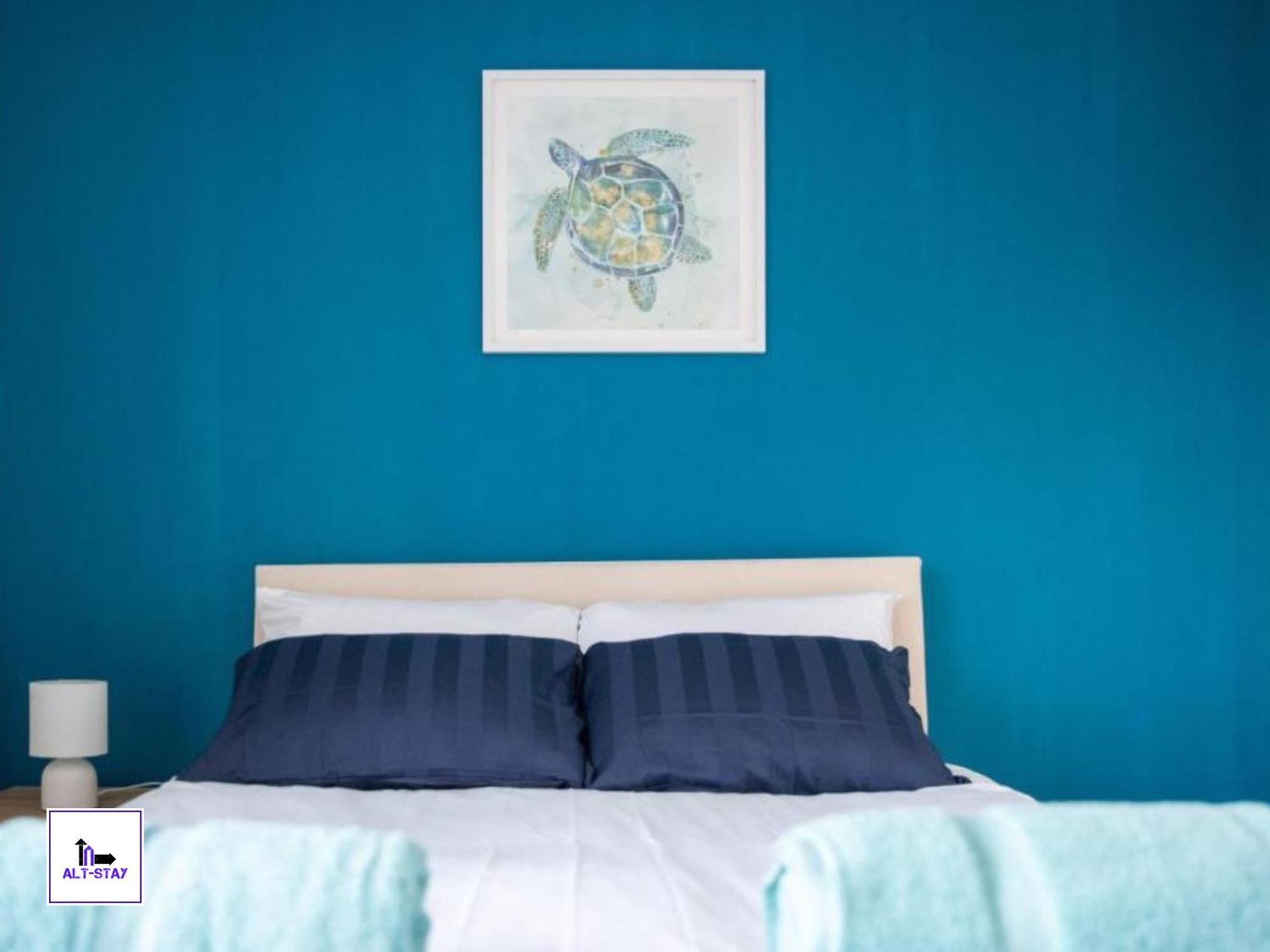 4 Bed 3 Bath - Kirkstall House By Alt-Stay Accommodation - Ideal For Contractors & Remote Workers - Long Stays Welcome Wakefield Buitenkant foto